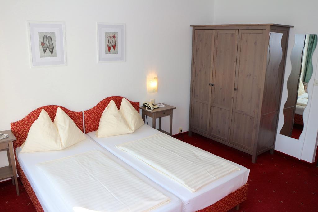 Hotel Gasthof Kasino Villach Oda fotoğraf