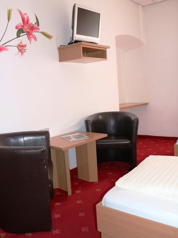 Hotel Gasthof Kasino Villach Oda fotoğraf