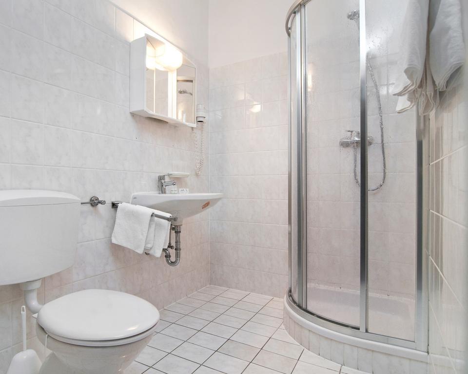Hotel Gasthof Kasino Villach Oda fotoğraf